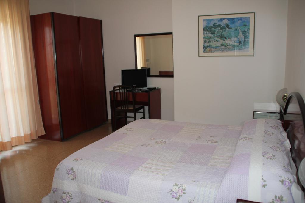Nuovo Hotel San Martino Snc Casalecchio Di Reno Room photo